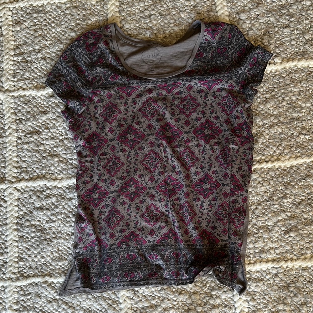 Patterned Gray/Olive and Dark Pink Women's Top. Size medium.